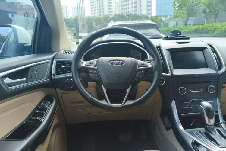 Used Ford Edge 2015 2.0T GTDi Two-Wheel-Drive High-Line Version Steering Wheel