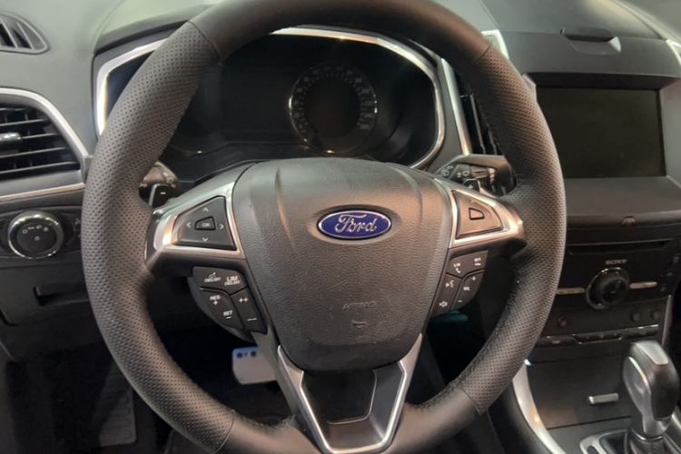 Used Ford Edge 2015 2.0T GTDi Four-Wheel Drive Prestige Model Steering Wheel