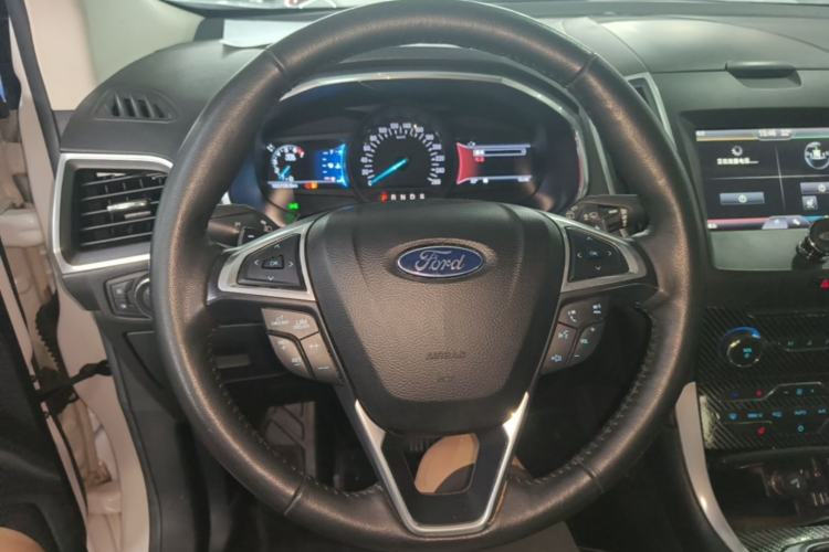 Used Ford Edge 2015 2.0T GTDi Two-Wheel-Drive High-Line Version Steering Wheel