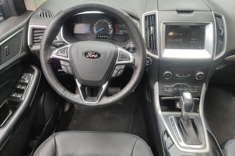 Used Ford Edge 2015 2.0T GTDi Two-Wheel-Drive High-Line Version Steering Wheel