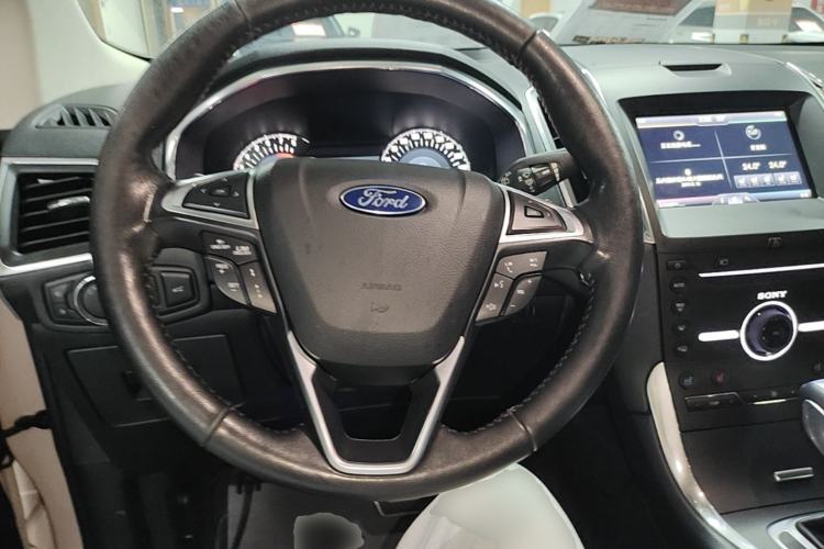 Used Ford Edge 2015 2.7T GTDi 4x4 Prestige 7-Seater Steering Wheel