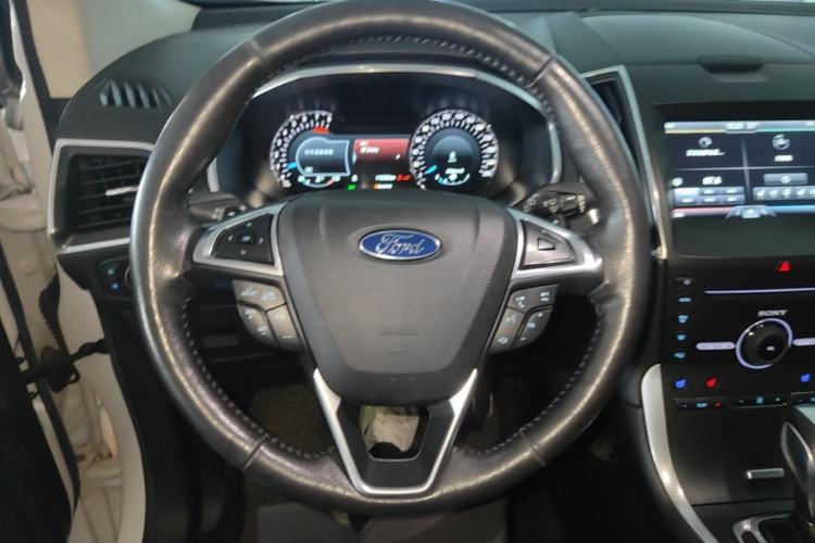 Used Ford Edge 2015 2.0T GTDi Four-Wheel Drive Prestige Model Steering Wheel