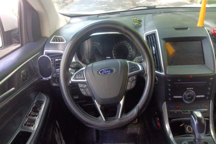 Used Ford Edge 2015 2.7T GTDi 4x4 Prestige 7-Seater Steering Wheel