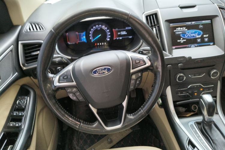 Used Ford Edge 2015 2.0T GTDi 4x4 High-Grade Model Steering Wheel