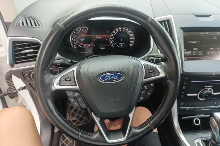 Used Ford Edge 2015 2.0T GTDi Four-Wheel Drive Prestige Model Steering Wheel