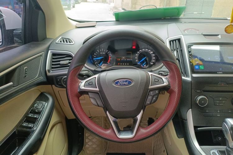 Used Ford Edge 2015 2.0T GTDi Two-Wheel-Drive Elite Edition Steering Wheel