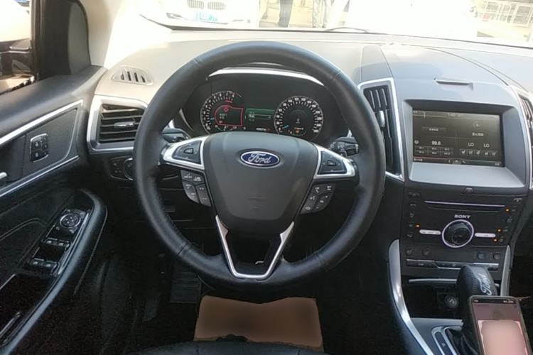 Used Ford Edge 2015 2.0T GTDi Four-Wheel Drive Prestige Model Steering Wheel