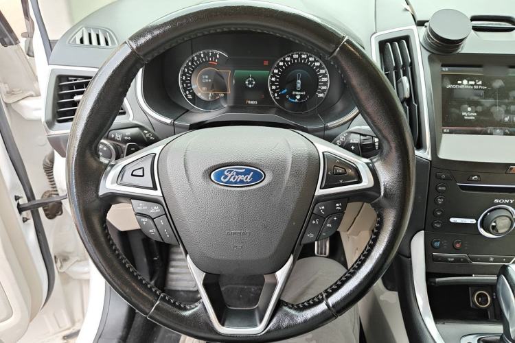 Used Ford Edge 2015 2.7T GTDi 4x4 Prestige 7-Seater Steering Wheel
