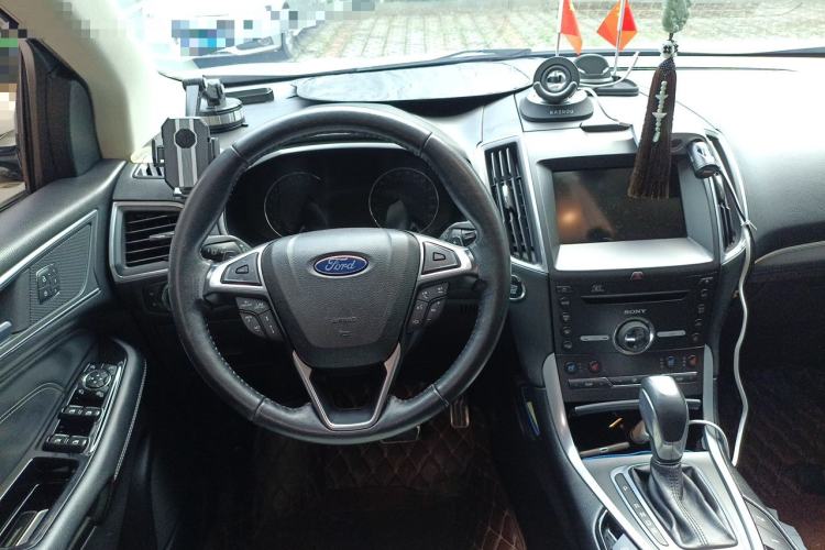 Used Ford Edge 2015 2.7T GTDi 4x4 Prestige 7-Seater Steering Wheel