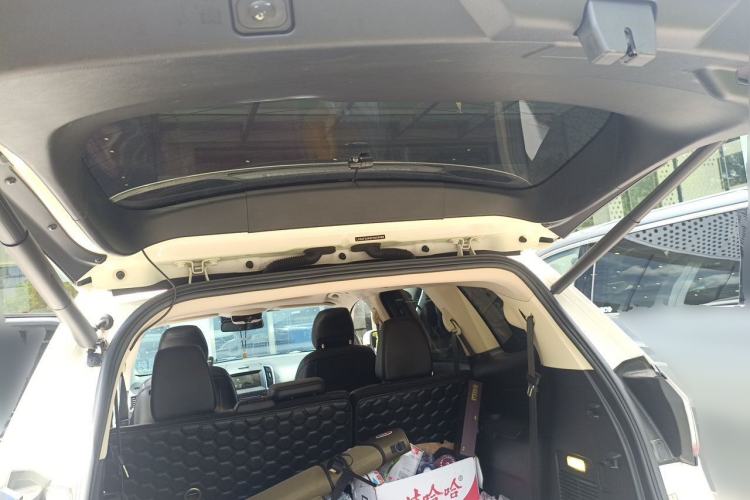 Used Ford Edge 2015 2.7T GTDi 4x4 Prestige 7-Seater Trunk
