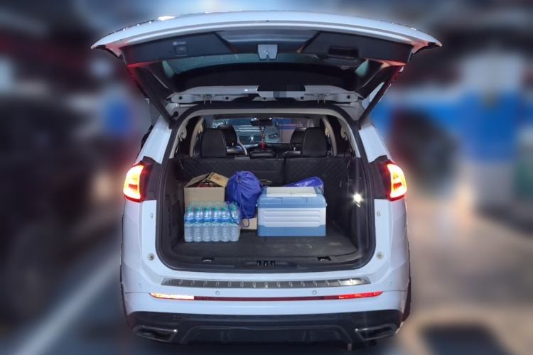 Used Ford Edge 2015 2.7T GTDi 4x4 Sporty 7-Seater Trunk