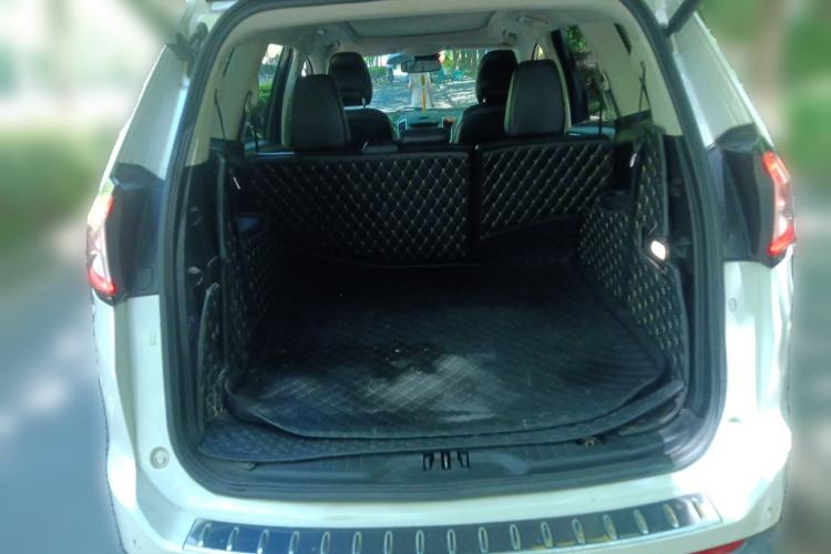 Used Ford Edge 2015 2.7T GTDi 4x4 Prestige 7-Seater Trunk
