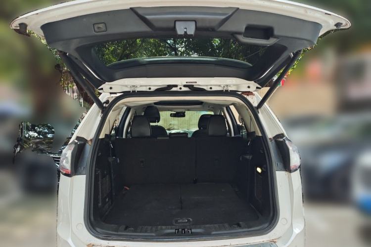 Used Ford Edge 2015 2.0T GTDi 4x4 High-Grade Model Trunk