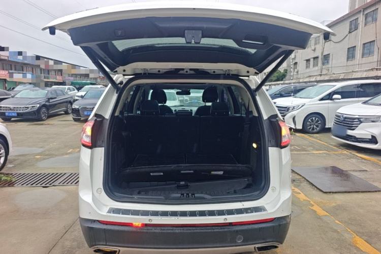 Used Ford Edge 2015 2.0T GTDi 4x4 High-Grade Model Trunk