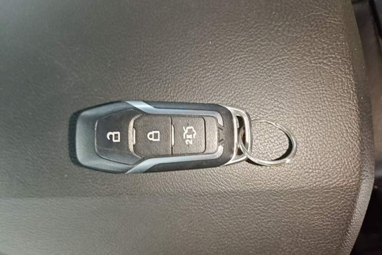 Used Ford Edge 2015 2.0T GTDi Four-Wheel Drive Prestige Model Vehicle Key