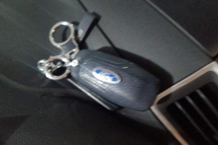 Used Ford Edge 2015 2.0T GTDi Two-Wheel-Drive High-Line Version Vehicle Key