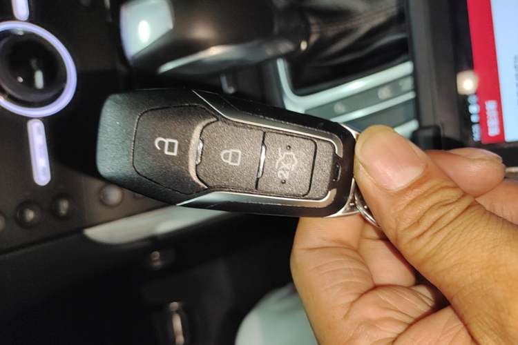 Used Ford Edge 2015 2.7T GTDi 4x4 Prestige 7-Seater Vehicle Key