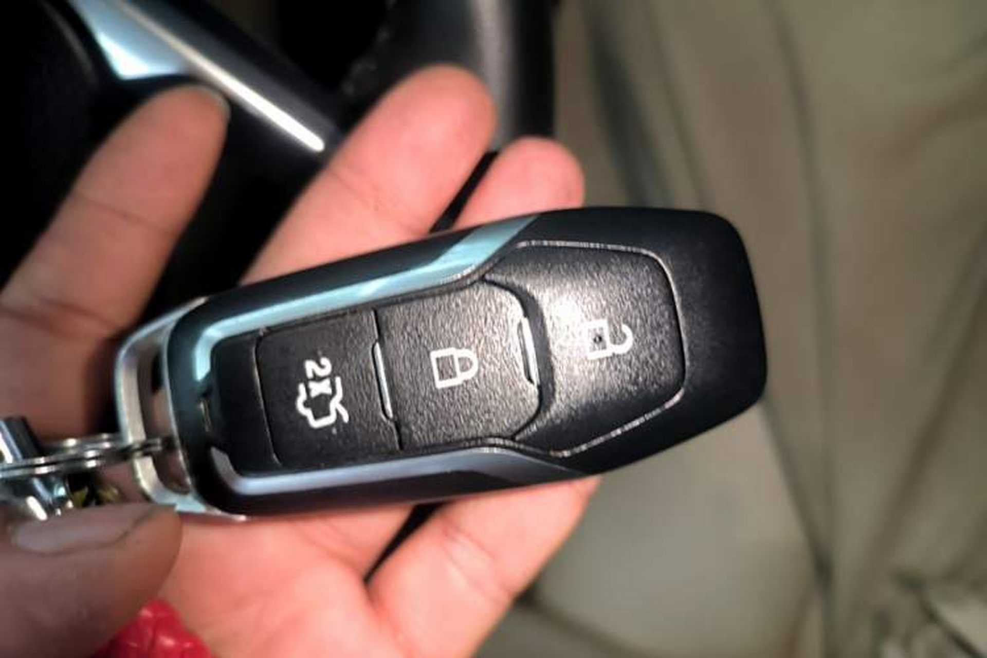 Used Ford Edge 2015 2.0T GTDi Two-Wheel-Drive High-Line Version Vehicle Key