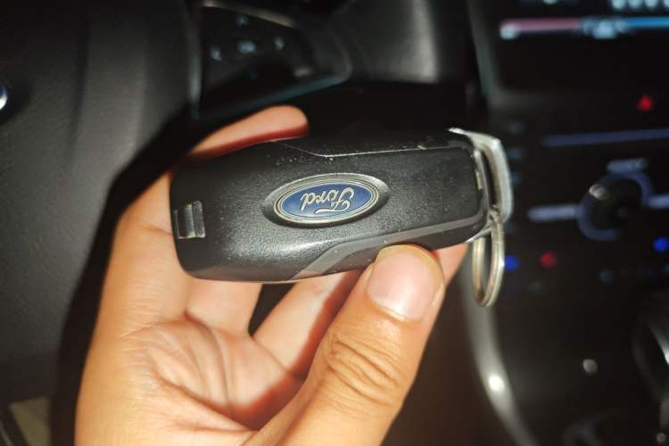Used Ford Edge 2015 2.0T GTDi Four-Wheel Drive Prestige Model Vehicle Key