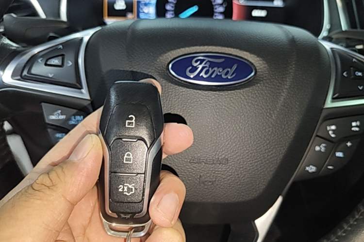 Used Ford Edge 2015 2.0T GTDi 4x4 High-Grade Model Vehicle Key