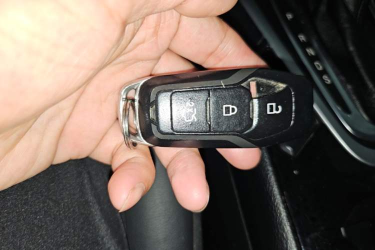 Used Ford Edge 2015 2.0T GTDi Two-Wheel-Drive High-Line Version Vehicle Key