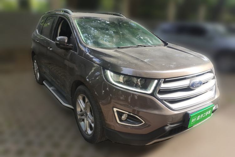 Used Ford Edge 2015 2.0T GTDi Two-Wheel-Drive High-Line Version Front Right 45 Deg
