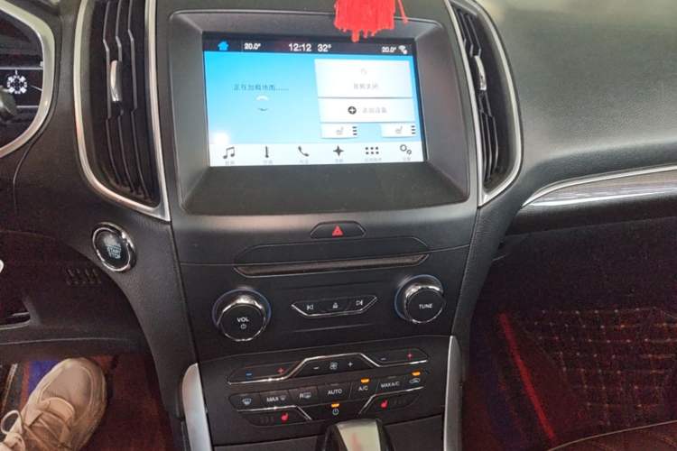 Used Ford Edge 2016 EcoBoost 245 Four-Wheel Drive Titanium Edition 7-Seater Audio And AC Panel