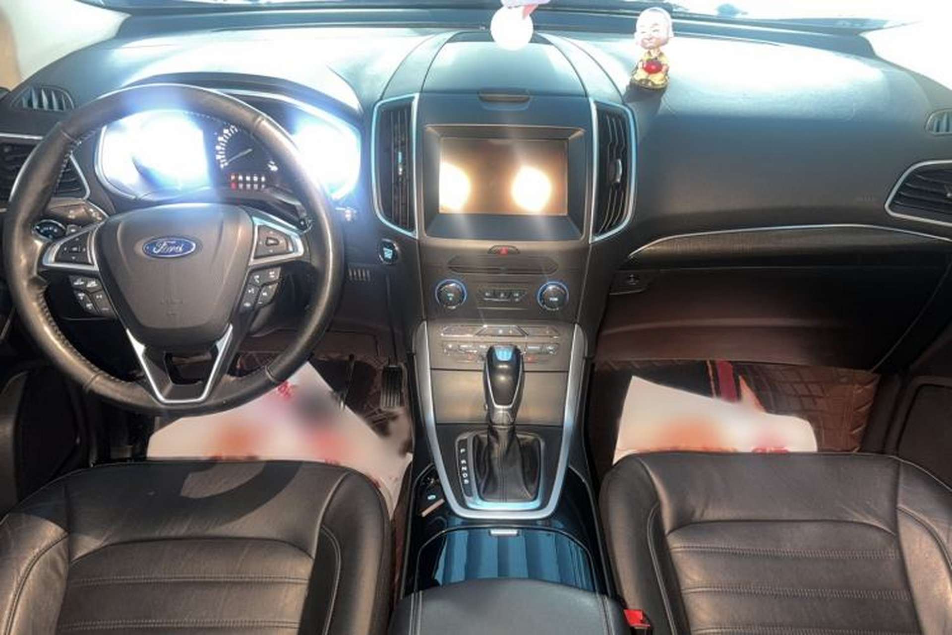 Used Ford Edge 2016 EcoBoost 245 Four-Wheel Drive Titanium Edition 7-Seater Audio And AC Panel