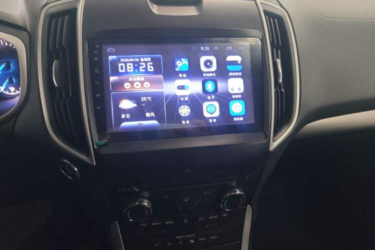 Used Ford Edge 2016 EcoBoost 245 Two-Wheel-Drive Platinum Edition 7-Seater Audio And AC Panel