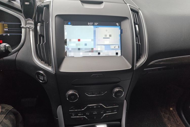 Used Ford Edge 2016 EcoBoost 245 Four-Wheel Drive Titanium Edition 7-Seater Audio And AC Panel