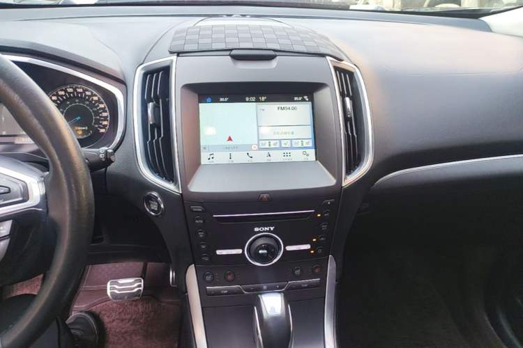 Used Ford Edge 2016 EcoBoost 245 Four-Wheel Drive Titanium 7-Seater Audio And AC Panel