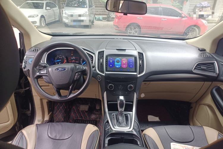 Used Ford Edge 2016 EcoBoost 245 Two-Wheel-Drive Titanium 5-Seater Center Console