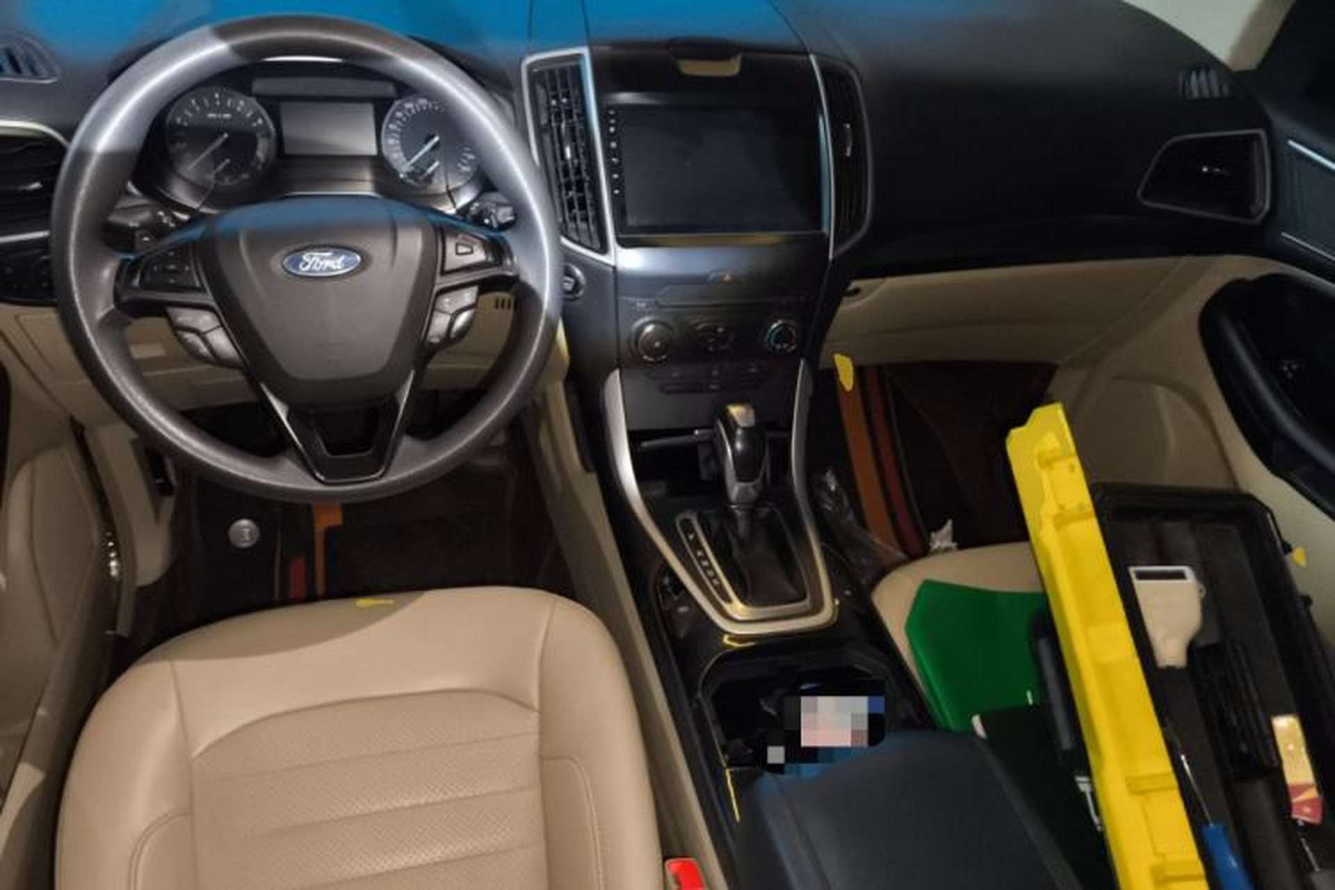 Used Ford Edge 2016 EcoBoost 245 Two-Wheel-Drive Titanium 5-Seater Center Console