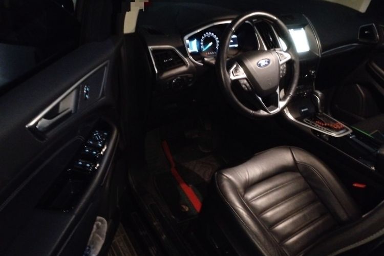 Used Ford Edge 2016 EcoBoost 245 Two-Wheel-Drive Titanium 7-Seater Driver Seat