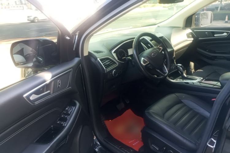 Used Ford Edge 2016 EcoBoost 245 Two-Wheel-Drive Titanium 7-Seater Driver Seat