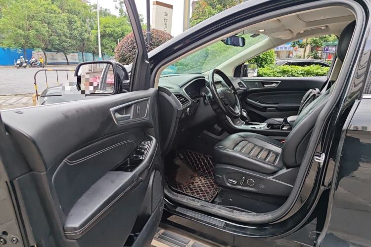 Used Ford Edge 2016 EcoBoost 245 Two-Wheel-Drive Titanium 7-Seater Driver Seat