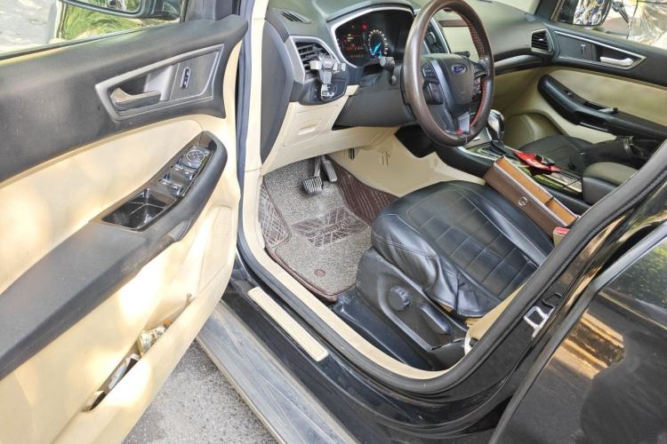 Used Ford Edge 2016 EcoBoost 245 Two-Wheel-Drive Titanium 5-Seater Driver Seat