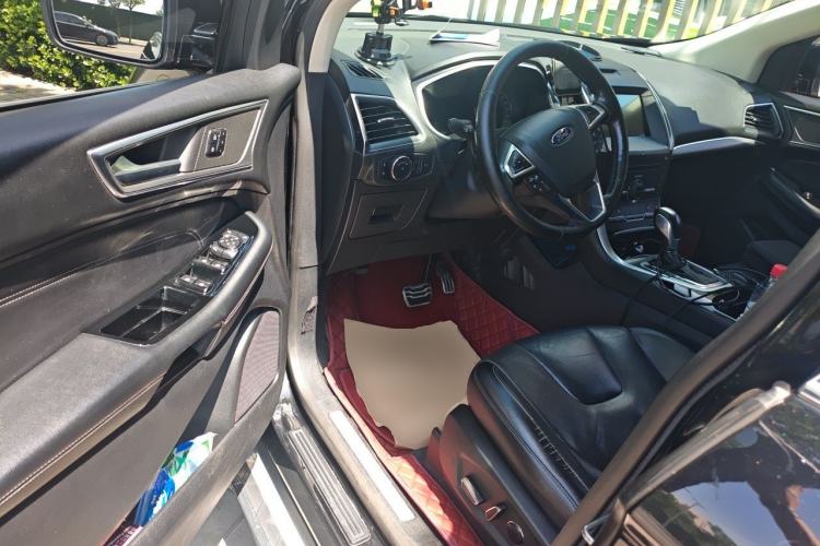 Used Ford Edge 2016 EcoBoost 245 Four-Wheel Drive Titanium 7-Seater Driver Seat