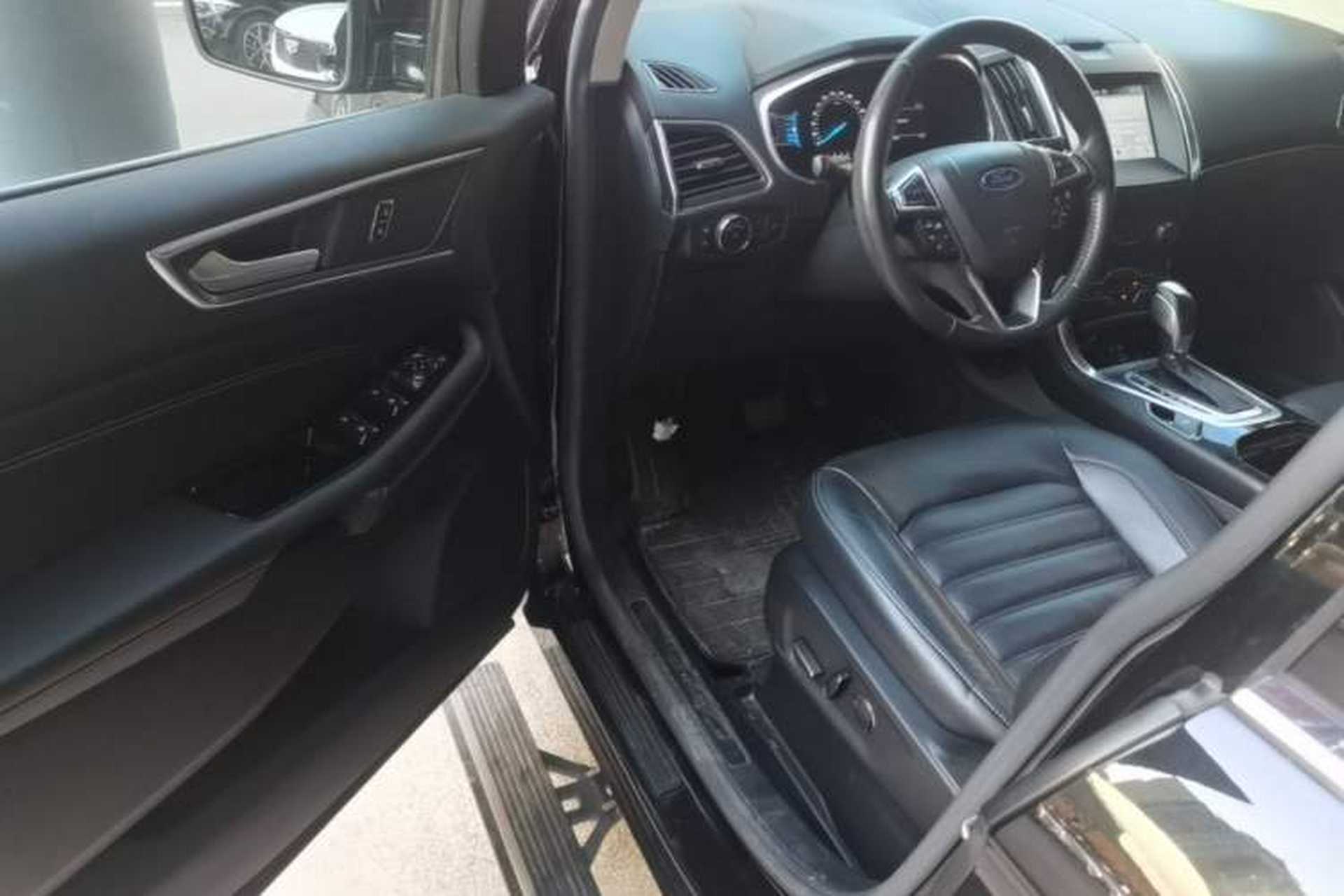 Used Ford Edge 2016 EcoBoost 245 Four-Wheel Drive Titanium Edition 7-Seater Driver Seat
