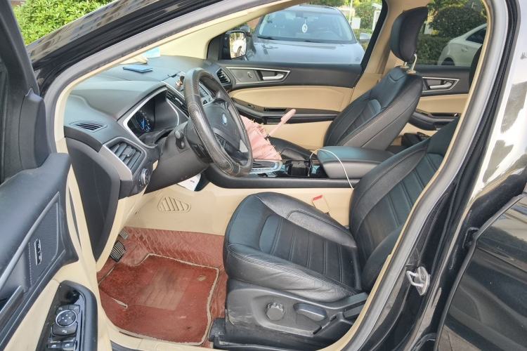 Used Ford Edge 2016 EcoBoost 245 Two-Wheel-Drive Titanium 5-Seater Driver Seat