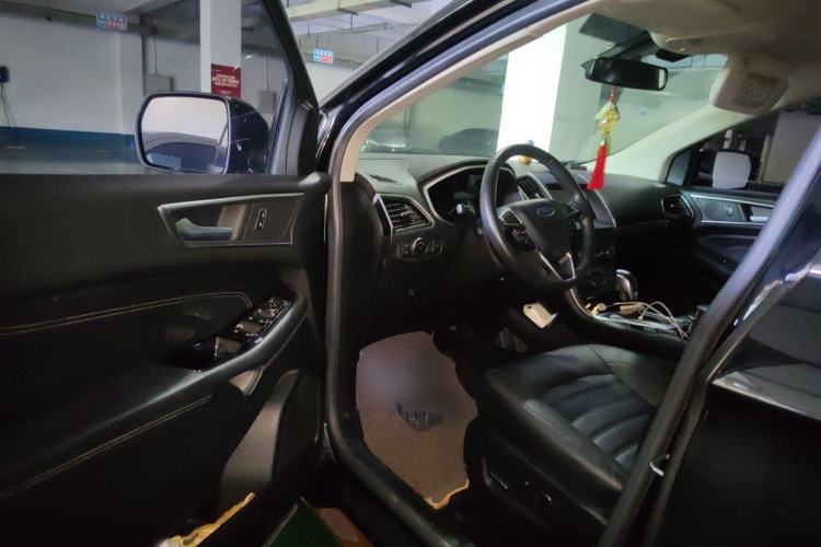 Used Ford Edge 2016 EcoBoost 245 Two-Wheel-Drive Titanium 7-Seater Driver Seat