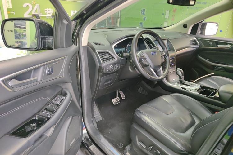 Used Ford Edge 2016 EcoBoost 245 Four-Wheel Drive Titanium 7-Seater Driver Seat