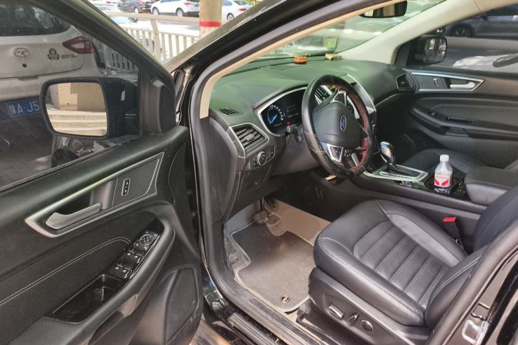 Used Ford Edge 2016 EcoBoost 245 Two-Wheel-Drive Titanium 7-Seater Driver Seat