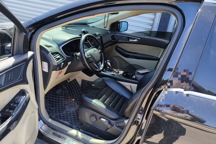 Used Ford Edge 2016 EcoBoost 245 Two-Wheel-Drive Titanium 5-Seater Driver Seat