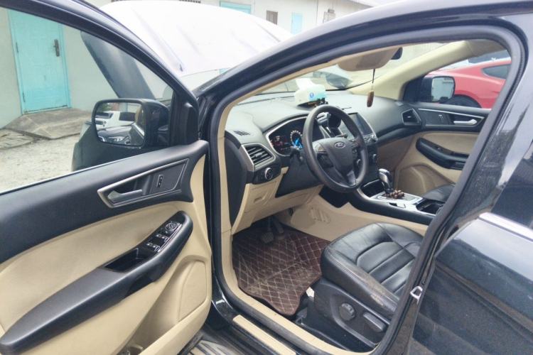 Used Ford Edge 2016 EcoBoost 245 Two-Wheel-Drive Titanium 5-Seater Driver Seat