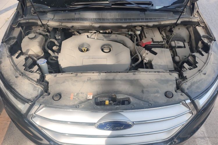 Used Ford Edge 2016 EcoBoost 245 Two-Wheel-Drive Titanium 7-Seater Engine Bay