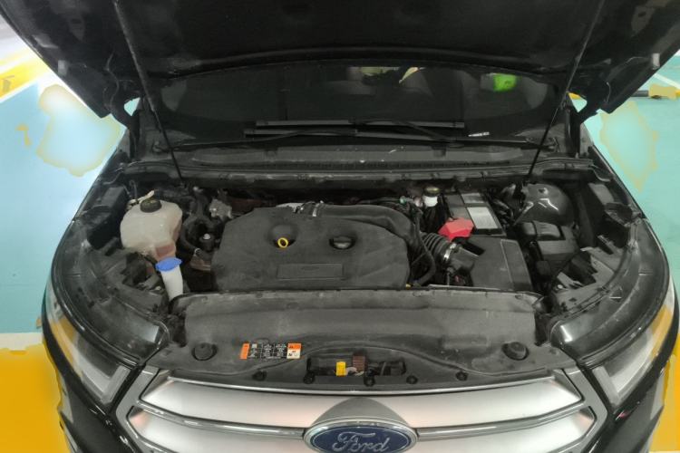 Used Ford Edge 2016 EcoBoost 245 Four-Wheel Drive Titanium 7-Seater Engine Bay