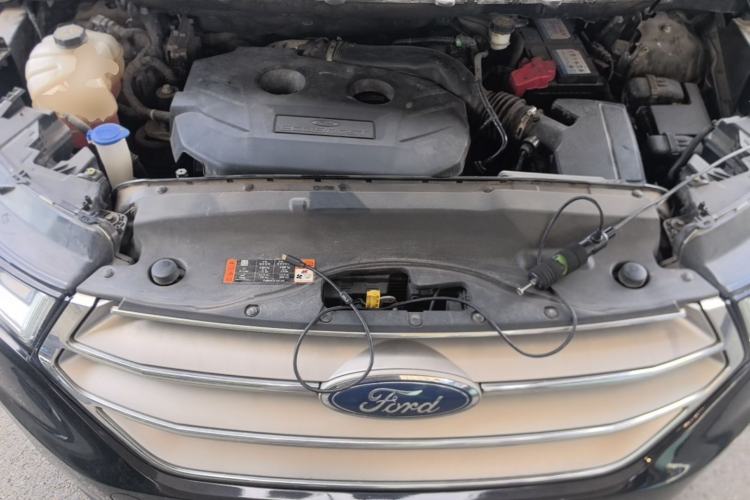 Used Ford Edge 2016 EcoBoost 245 Two-Wheel-Drive Titanium 7-Seater Engine Bay