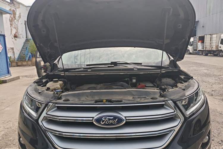 Used Ford Edge 2016 EcoBoost 245 Two-Wheel-Drive Titanium 7-Seater Engine Bay
