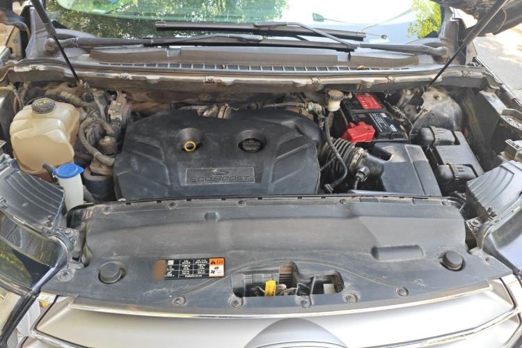 Used Ford Edge 2016 EcoBoost 245 Two-Wheel-Drive Titanium 5-Seater Engine Bay